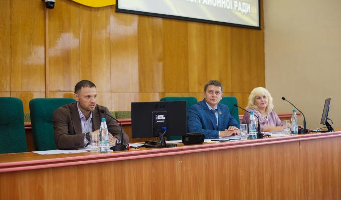 Голова Старобільської РДА Віталій Кононов взяв участь у шостій сесії Старобільської районної ради Голова Старобільської РДА Віталій Кононов взяв участь у шостій сесії Старобільської районної ради