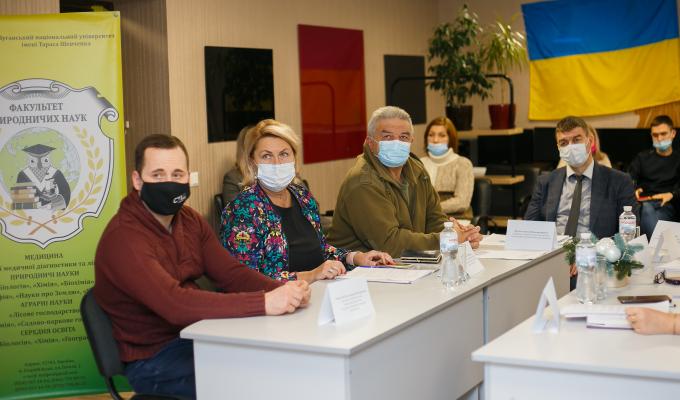 Засідання круглого столу щодо визначення заходів покращення екологічного стану водної артерії Старобільського району річки Айдар Засідання круглого столу щодо визначення заходів покращення екологічного стану водної артерії Старобільського району річки Айдар