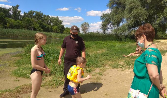 У Старобільському районі продовжується перевірка безпеки дітей