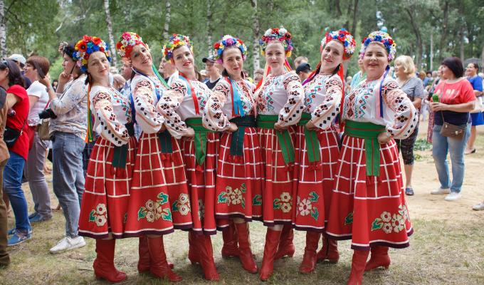 Старобільщина прийняла участь в обласному фестивалі української народної іграшки та гри Старобільщина прийняла участь в обласному фестивалі української народної іграшки та гри