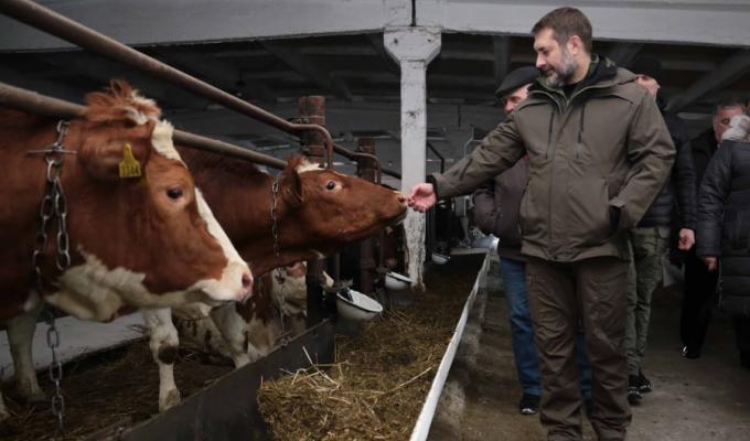 Привітання голови Луганської обласної державної адміністрації – керівника обласної військово-цивільної адміністрації Сергія Гайдая з нагоди Дня працівників сільського господарства України Привітання голови Луганської обласної державної адміністрації – керівника обласної військово-цивільної адміністрації Сергія Гайдая з нагоди Дня працівників сільського господарства України