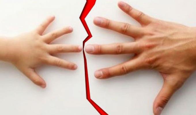 Консультує Міністр юстиції України: позбавлення батьківських прав одного із батьків Консультує Міністр юстиції України: позбавлення батьківських прав одного із батьків