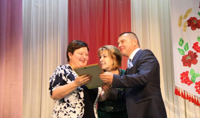 Святковий концерт та привітання до Дня медичного працівника відбулися 18 червня в Новопсковській громаді Святковий концерт та привітання до Дня медичного працівника відбулися 18 червня в Новопсковській громаді