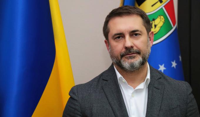 Дочекайтеся нас – кажу я тим луганчанам, які вимушені були залишитися вдома. Україна бореться за вас і ваших дітей! – звернення очільника області Сергія Гайдая з нагоди річниці визволення міста Луганськ під час Другої світової війни
