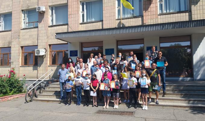 День Конституції України та День молоді на Старобільщині День Конституції України та День молоді на Старобільщині