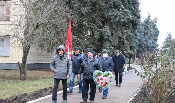 В Марківці відбувся мітинг до Дня вшанування учасників ліквідації наслідків аварії на Чорнобильській АЕС В Марківці відбувся мітинг до Дня вшанування учасників ліквідації наслідків аварії на Чорнобильській АЕС
