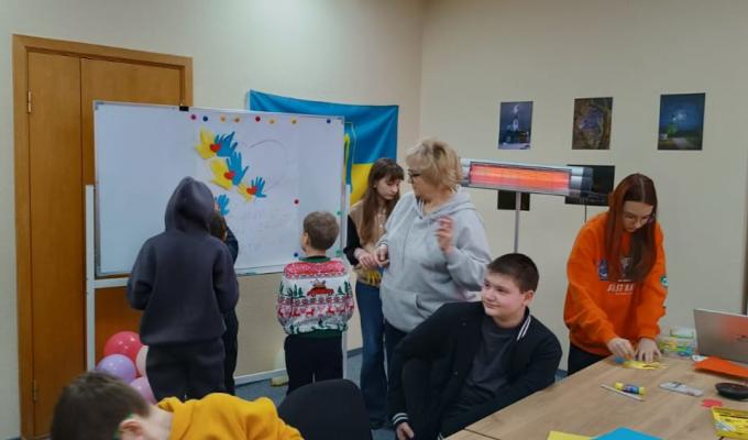 Заходи для дітей у гуманітарному хабі Старобільської РДА у Києві Заходи для дітей у гуманітарному хабі Старобільської РДА у Києві