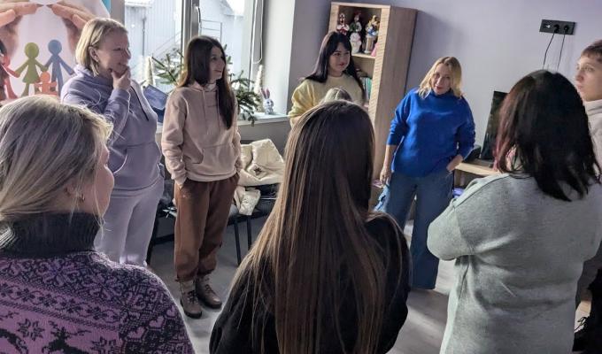 У Центрі підтримки сім'ї відбувся практичний тренінг “Техніки відновлення та психологічна реабілітація” У Центрі підтримки сім'ї відбувся практичний тренінг “Техніки відновлення та психологічна реабілітація”