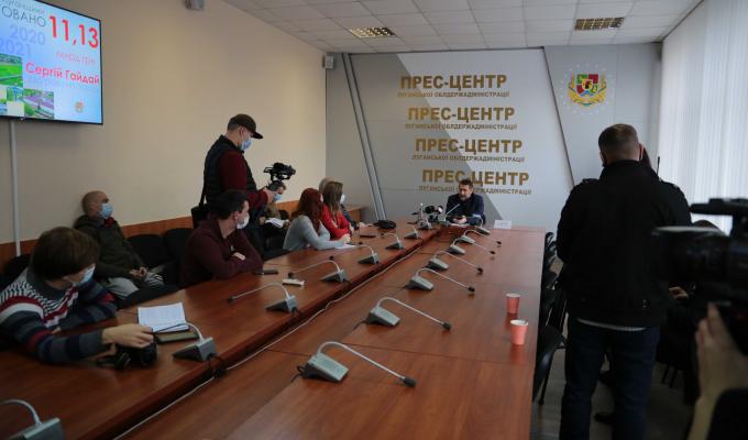 Сергій Гайдай: в «червоній» зоні підприємці працюватимуть, але сертифікат щодо щеплення від COVID-19 або довідка повинні бути в кожного з них Сергій Гайдай: в «червоній» зоні підприємці працюватимуть, але сертифікат щодо щеплення від COVID-19 або довідка повинні бути в кожного з них