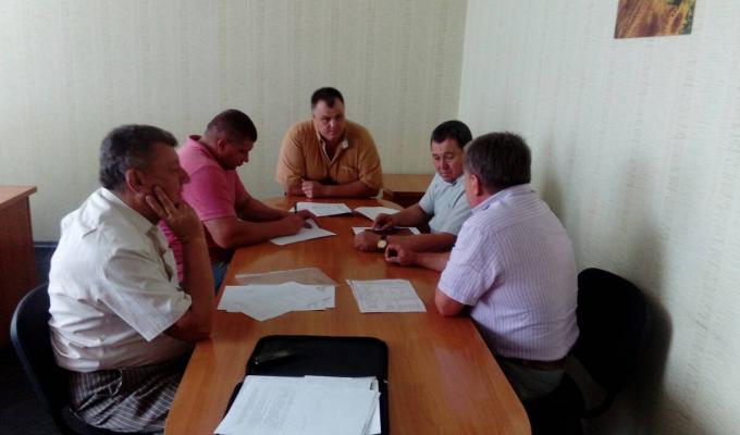 Зустріч першого заступника, в.о. голови Старобільської райдержадміністрації Калініна О.С, директора РКП "Старобільськвода" Халфіна Є.Д. з представниками Новоайдарського району Зустріч першого заступника, в.о. голови Старобільської райдержадміністрації Калініна О.С, директора РКП "Старобільськвода" Халфіна Є.Д. з представниками Новоайдарського району