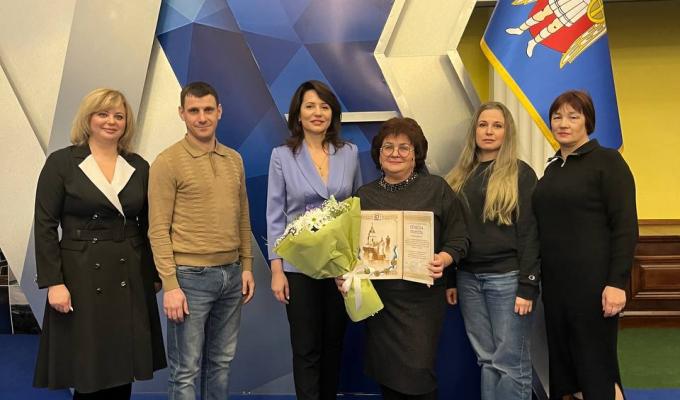 Колектив Старобільського гуманітарного хабу отримав почесну грамоту від київського міського голови