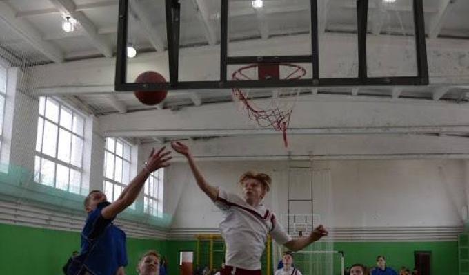 Першість Старобільського району з баскетболу серед школярів