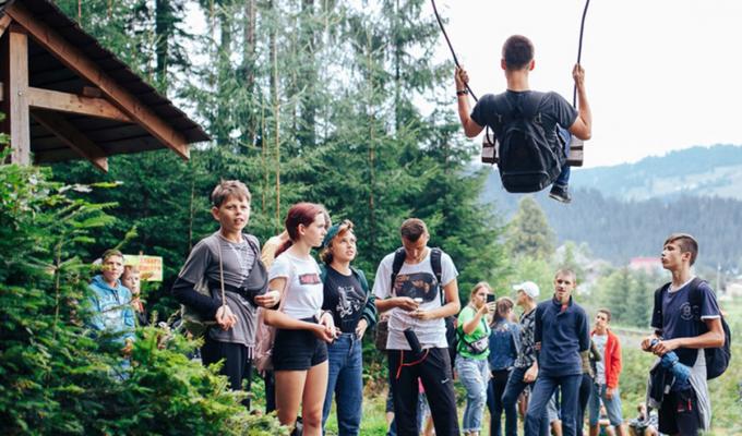 Оздоровлення та відпочинок дітей у «Міжнародному дитячому центрі «Артек» та Українському дитячому центрі «Молода гвардія» Оздоровлення та відпочинок дітей у «Міжнародному дитячому центрі «Артек» та Українському дитячому центрі «Молода гвардія»