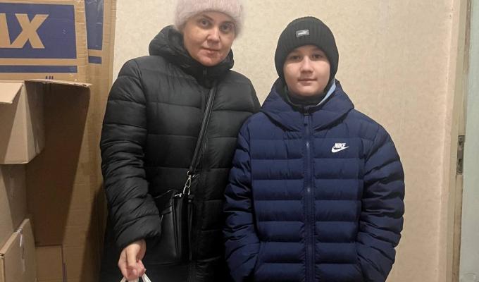 В гуманітарному хабі Старобільської РВА у Києві надається гуманітарна допомога для ВПО з Луганської області В гуманітарному хабі Старобільської РВА у Києві надається гуманітарна допомога для ВПО з Луганської області