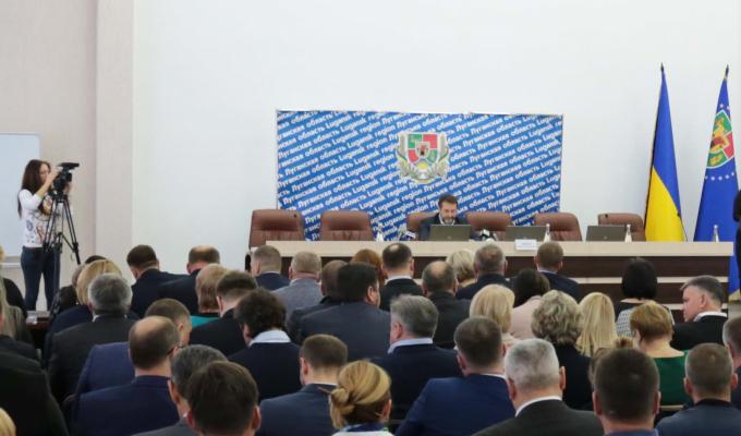 Сергій Гайдай доручив завершити розробку та затвердити плани розвитку госпітальних округів Луганщини Сергій Гайдай доручив завершити розробку та затвердити плани розвитку госпітальних округів Луганщини