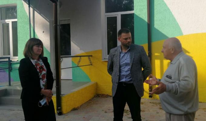 Виїзна нарада щодо відкриття дитячого садка «Ромашка» у відремонтованій будівлі Лиманської сільської ради в рамках Національної програми «Велике будівництво». Виїзна нарада щодо відкриття дитячого садка «Ромашка» у відремонтованій будівлі Лиманської сільської ради в рамках Національної програми «Велике будівництво».