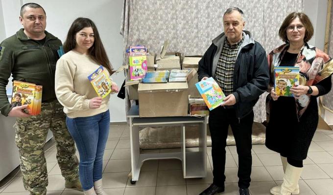 В приміщенні гуманітарного хабу «Біловодщина незламна» розпочата робота з організації пересувної бібліотеки В приміщенні гуманітарного хабу «Біловодщина незламна» розпочата робота з організації пересувної бібліотеки
