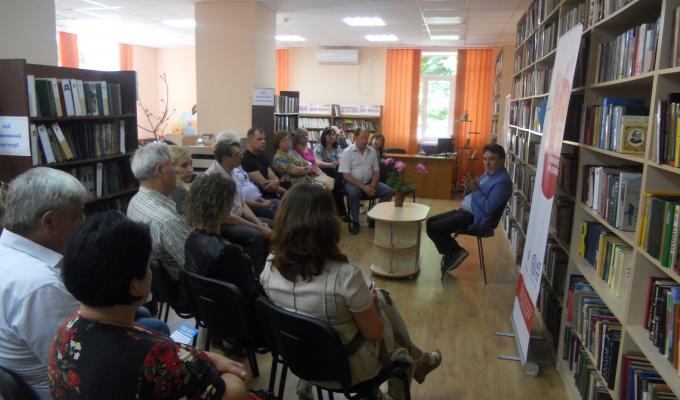 1 червня в Старобільському районі народний депутат України Віталій Курило привітав дітей зі святом 1 червня в Старобільському районі народний депутат України Віталій Курило привітав дітей зі святом