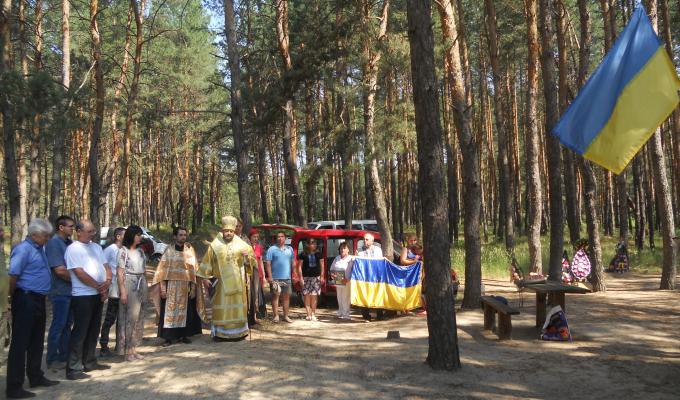 Голова райдержадміністрації взяв участь в богослужінні та освяченні місця майбутньої каплиці пам’яті українських воїнів