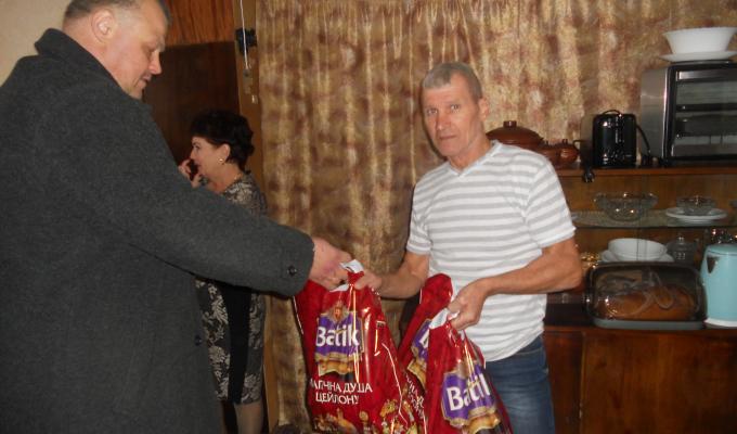 Керівництво району відвідало прийомну сім’ю 