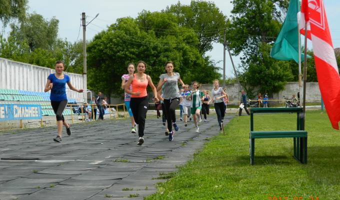 Підвели підсумки 33 Чемпіонату району з бігу Підвели підсумки 33 Чемпіонату району з бігу