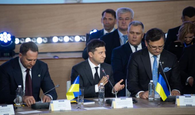 Окупація Криму починалася в Москві, деокупація почалась у Києві – Володимир Зеленський на саміті Кримської платформи Окупація Криму починалася в Москві, деокупація почалась у Києві – Володимир Зеленський на саміті Кримської платформи