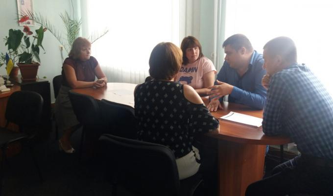 Робоча зустріч з метою обговорення можливостей організації дослідження мокротиння клієнтів проекту ( ВПО) на етапі скринінгу в обласному тубдиспансері з використанням Gene Xpert Робоча зустріч з метою обговорення можливостей організації дослідження мокротиння клієнтів проекту ( ВПО) на етапі скринінгу в обласному тубдиспансері з використанням Gene Xpert