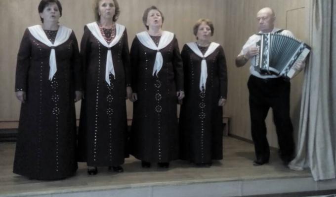 Святковий концерт у клубі "Ветеран" до Дня незалежності України Святковий концерт у клубі "Ветеран" до Дня незалежності України