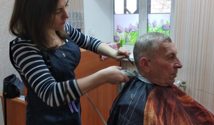 КУ «Терцентр» надає безкоштовні послуги перукаря КУ «Терцентр» надає безкоштовні послуги перукаря