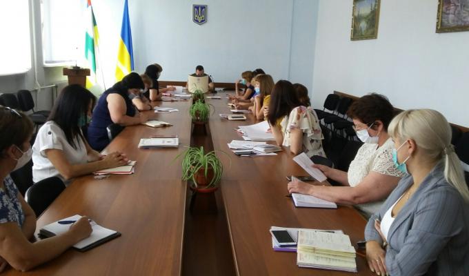 ЧЕРГОВЕ ЗАСІДАННЯ КОМІСІІ З ПИТАНЬ ЗАХИСТУ ПРАВ ДИТИНИ ЧЕРГОВЕ ЗАСІДАННЯ КОМІСІІ З ПИТАНЬ ЗАХИСТУ ПРАВ ДИТИНИ