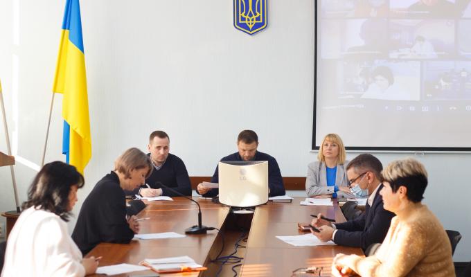 Обговорили стан захворюваності та вакцинації населення Старобільського району на COVID-19 Обговорили стан захворюваності та вакцинації населення Старобільського району на COVID-19