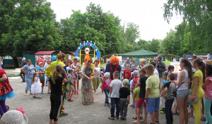 У Старобільську відбулось свято дитинства! У Старобільську відбулось свято дитинства!