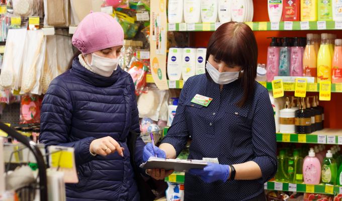 В Старобільську продовжуються перевірки магазинів на дотримання карантинних вимог В Старобільську продовжуються перевірки магазинів на дотримання карантинних вимог