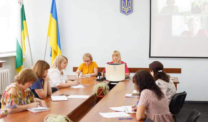 Розглянули клопотання про присвоєння почесного звання «Мати – героїня» Розглянули клопотання про присвоєння почесного звання «Мати – героїня»