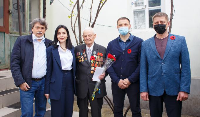 Привітали ветеранів з Днем пам’яті та примирення і Днем перемоги Привітали ветеранів з Днем пам’яті та примирення і Днем перемоги