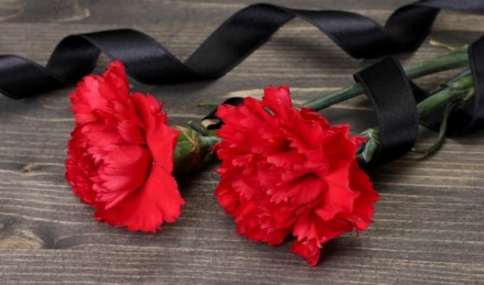Колектив Старобільської районної державної адміністрації висловлює щирі співчуття рідним та близьким Солошенка Олександра Семеновича з приводу його передчасної смерті Колектив Старобільської районної державної адміністрації висловлює щирі співчуття рідним та близьким Солошенка Олександра Семеновича з приводу його передчасної смерті