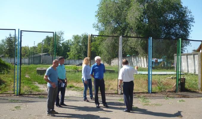 Виїзна нарада керівництва району з представниками стадіону "Колос"