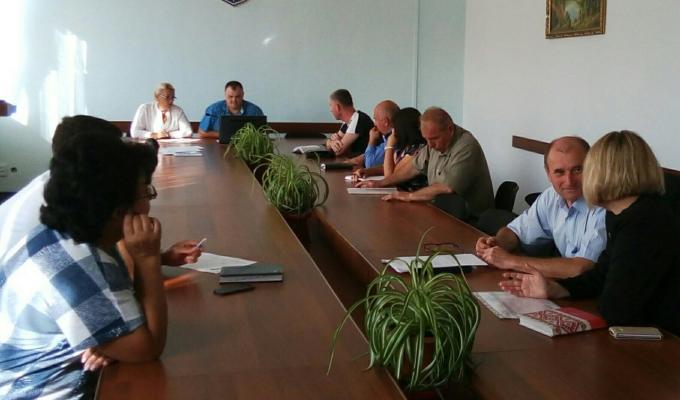 Нарада за участю розпорядників коштів нижчого рівня та представників підрядних організацій з питання використання коштів по проектам, які фінансуються за рахунок коштів державного бюджету Нарада за участю розпорядників коштів нижчого рівня та представників підрядних організацій з питання використання коштів по проектам, які фінансуються за рахунок коштів державного бюджету