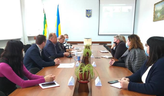 Встановлюємо та розвиваємо партнерські зв’язки з питання розвитку підприємництва Встановлюємо та розвиваємо партнерські зв’язки з питання розвитку підприємництва