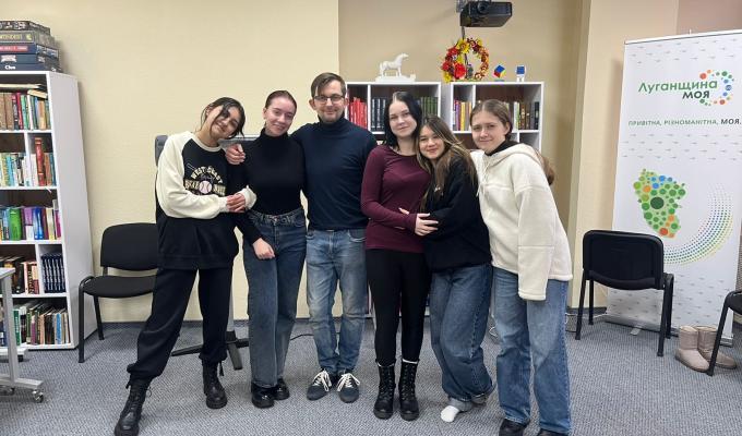 Заняття з акторської майстерності для підлітків у Гуманітарному хабі Старобільської РВА Луганської області Заняття з акторської майстерності для підлітків у Гуманітарному хабі Старобільської РВА Луганської області