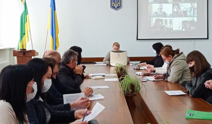 Розглянули питання з нелегальних трудових видносин, виплат «в конвертах», погашення заборгованості по ЄСВ Розглянули питання з нелегальних трудових видносин, виплат «в конвертах», погашення заборгованості по ЄСВ