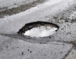 В Біловодській громаді відремонтують дорожнє покриття мосту