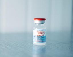 Захистіть свій колектив від COVID-19 - запишіться на вакцинацію мобільною бригадою