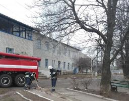 Проводяться практичні відпрацювання дій у разі виникнення пожежі
