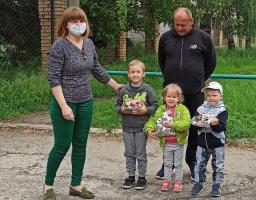 Маленьких жителів Новопсковської та Білолуцької громад привітали з Міжнародним днем захисту дітей 