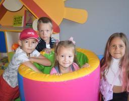 "Kinder hub" - відпочинок та навчання для найменших