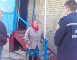 Зустріч з провідним фахівцем Старобільського РВ ГУ ДСНС України для соціальних робітників