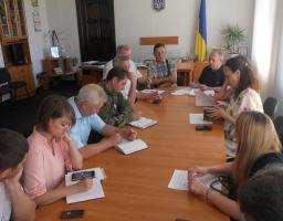 Організаційний комітет з питань підготовки та проведення районних заходів з нагоди Дня скорботи і вшанування пам’яті жертв війни в Україні та святкування 21-ї річниці Конституції України та Дня молоді