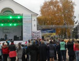Фестиваль "З країни в Україну" на Старобільщині