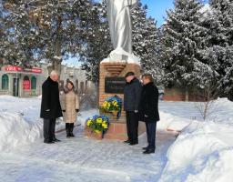 На Старобільщині відбулися заходи з нагоди 100-ої річниці Дня Соборності України!